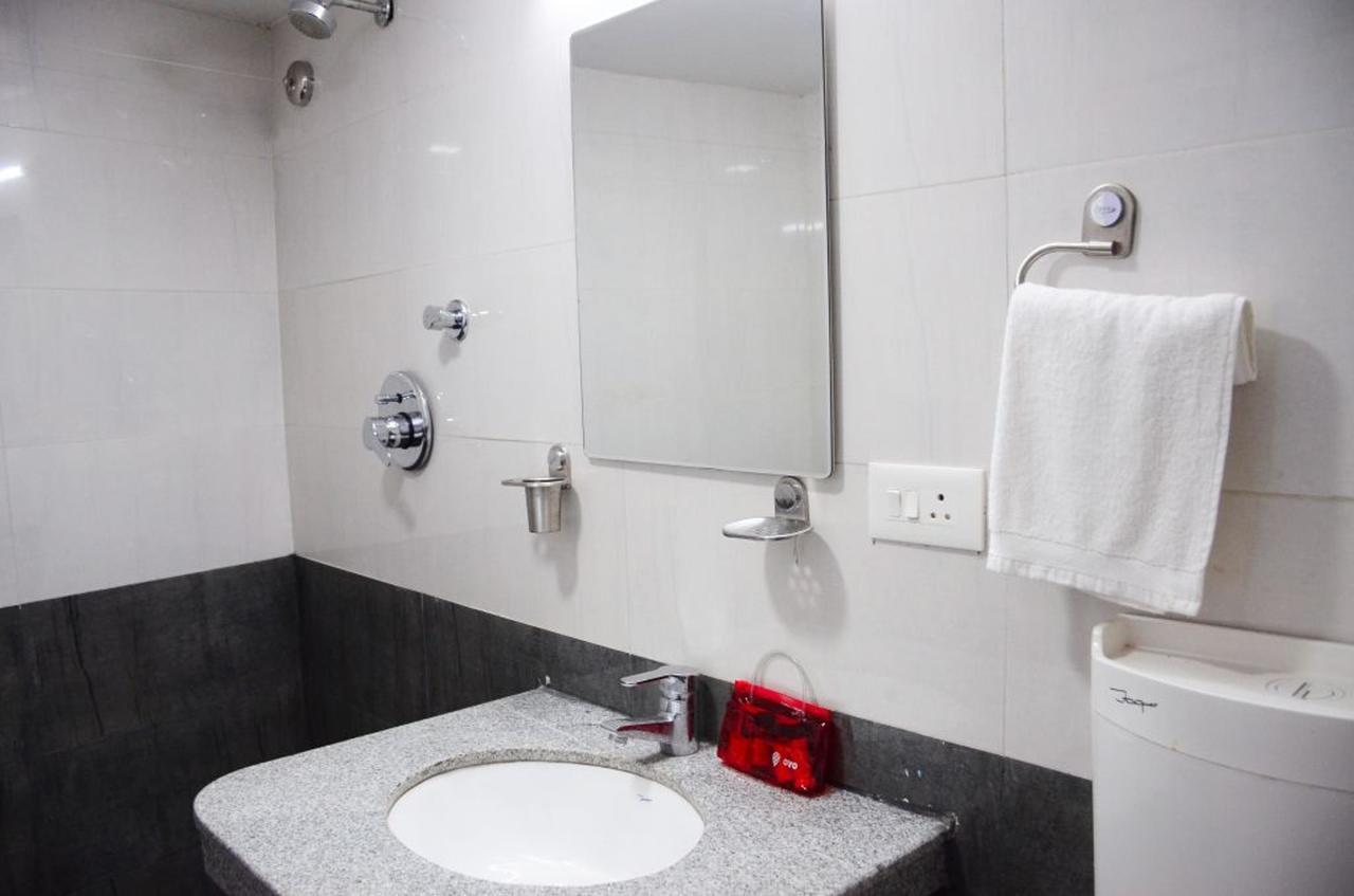 Oyo 6429 Hotel Pearl Pune Bagian luar foto