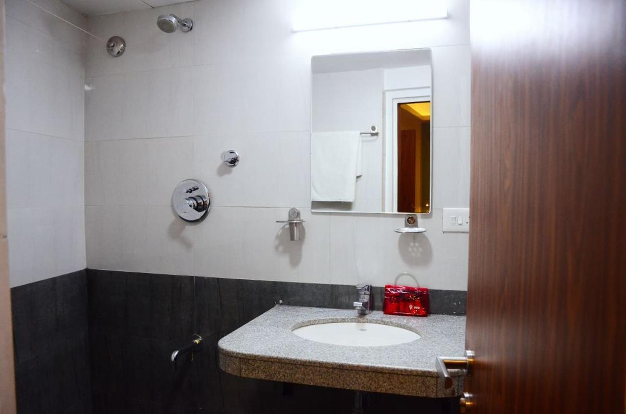 Oyo 6429 Hotel Pearl Pune Bagian luar foto