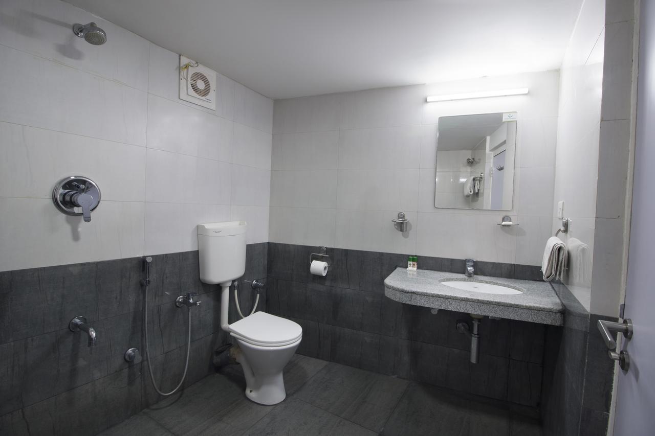 Oyo 6429 Hotel Pearl Pune Bagian luar foto