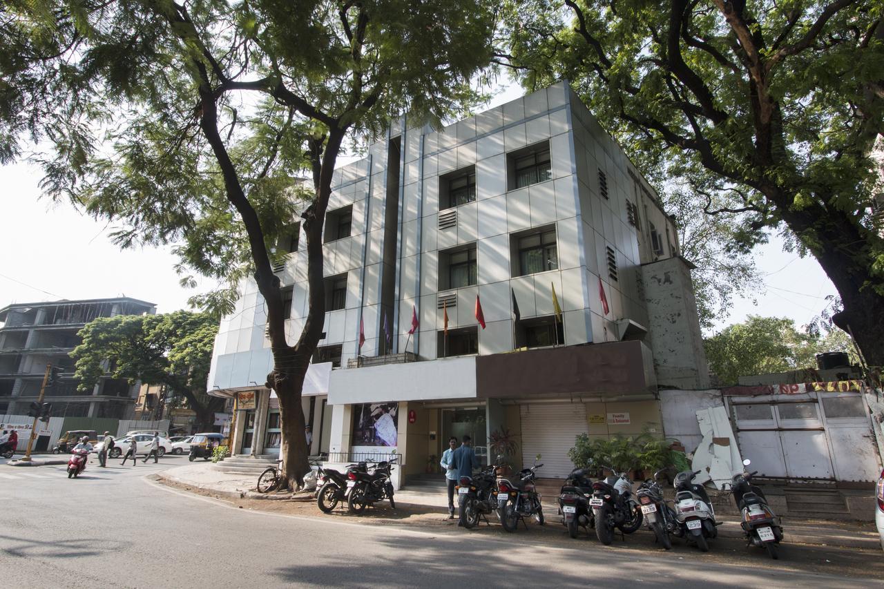 Oyo 6429 Hotel Pearl Pune Bagian luar foto